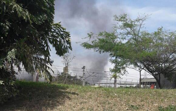 Incendio en la Fábrica de Licores de Antioquia fue controlado