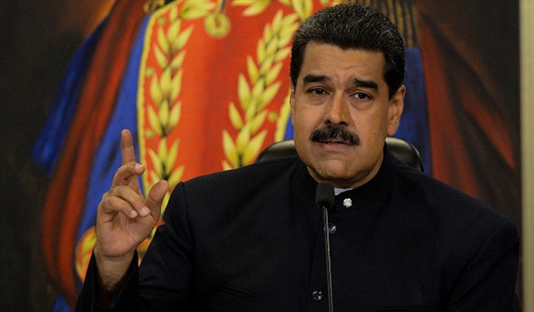 Maduro dice que la Justicia debe “actuar” tras la autoproclamación de Guaidó