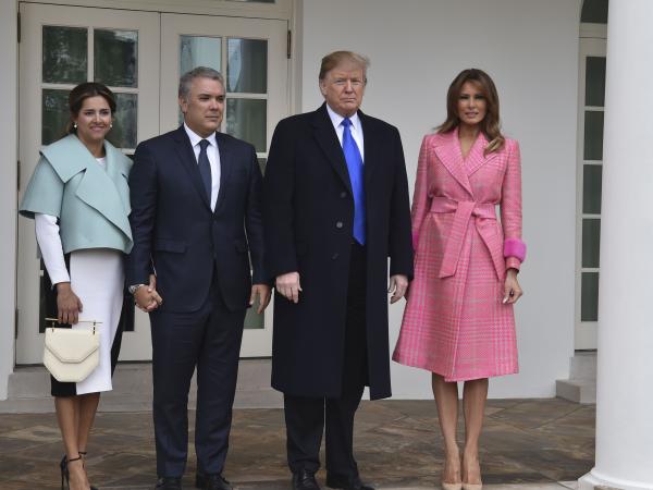 Trump insiste en que EE. UU. no descarta opción militar en Venezuela