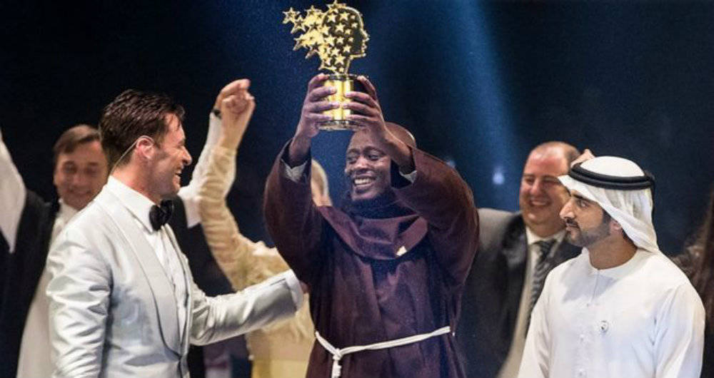 El Mejor Maestro del Mundo: Peter Tabichi, el profesor que dona la mayor parte del salario a sus alumnos más pobres y que recibió el ‘Nobel de Educación’