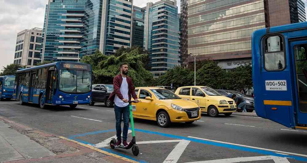 Bogotá define reglas para patinetas y bicicletas eléctricas