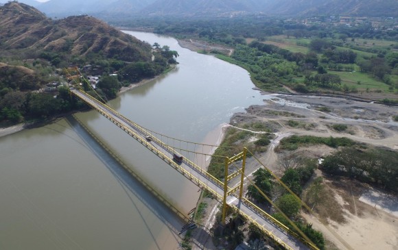 Habrá cierre total en la vía a Urabá por arreglos en puente Paso Real