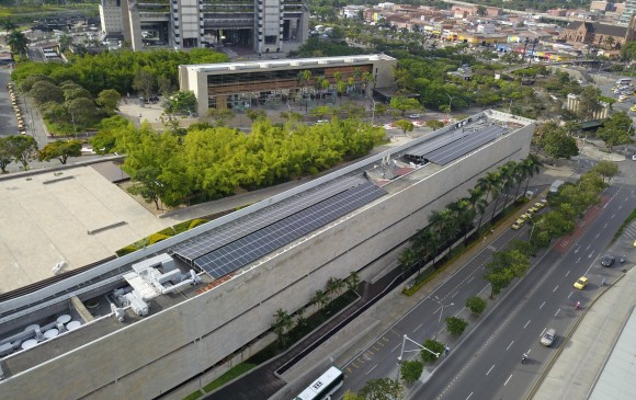 Plaza Mayor estrena sistema de energía solar