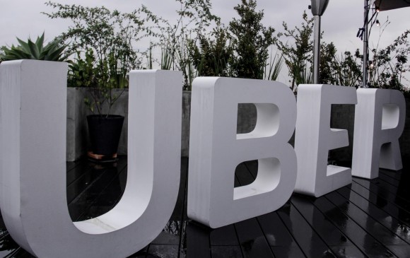 Uber contrataca: la multinacional podría demandar a la Nación