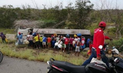 El momento exacto de la explosión del camión cisterna en la Troncal del Caribe