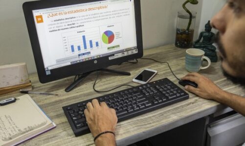 Ley regulará jornada para tres millones de trabajadores en casa